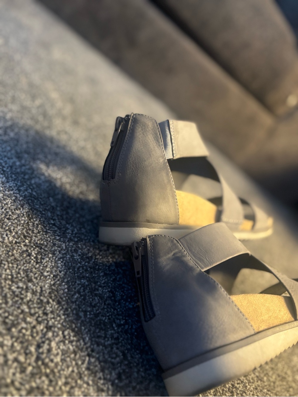 EUROSOFT Women's Light Grey Strappy Wedge Sandals - Picture 6 of 13